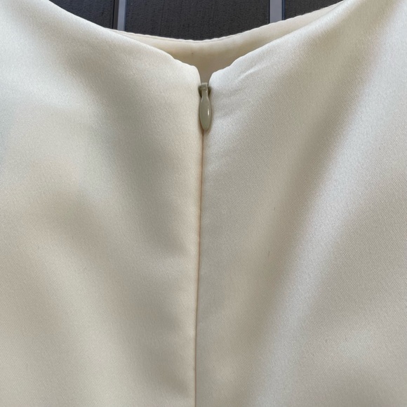 VINTAGE MICHAELANGELO PASTEL YELLOW FLOOR LENGTH SPAGHETTI STRAP GOWN!! - Picture 5 of 11